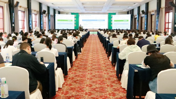 ������ֳ����δ�� | 2025�������۾S�����t(y��)Ժ��ʮ������ֳ�W(xu��)�g(sh��)��ӑ���h�A�M��Ļ!