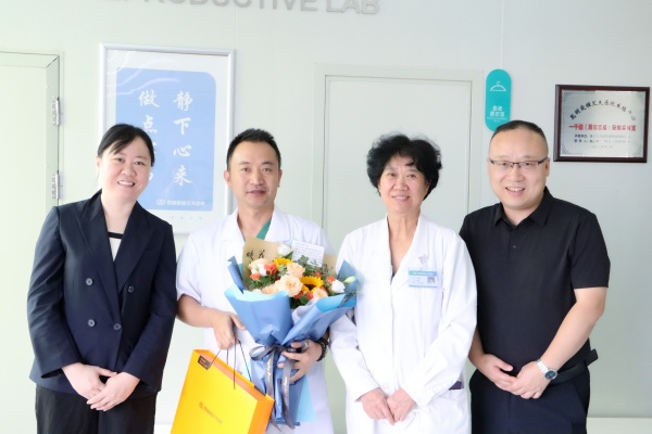 ���d�������o���¾��oӰ���µ��������o�ߡ���ӛ��Ժ�����������w������2����