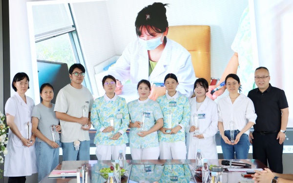 ʮ�dͬ�У��ж�����|��Ժ�ɹ��e�kʮ���φT����Մ������Ԓ�����cδ��