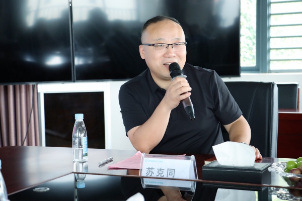 ʮ�dͬ�У��ж�����|��Ժ�ɹ��e�kʮ���φT����Մ������Ԓ�����cδ��